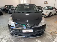 Usata Renault Clio II Dynamique 98 CV (72 kW) 2006 Nero Berlina