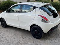 Usata Lancia Ypsilon 95 CV (69 kW) 2015 Utilitaria