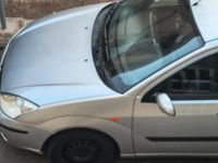 Usata Ford Focus 100 CV (73 kW) 2004 Grigio Berlina
