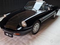 Usata Alfa Romeo Spider 130 CV (95 kW) 1992 Nero Cabrio