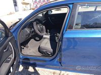 Usata BMW 116 116 CV (85 kW) 2006 Blu Utilitaria
