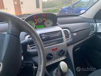 Usado Lancia Ypsilon 75 HP (55 kW) 2011 Prateado Citadino