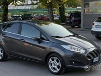 Usata Ford Fiesta Titanium 101 CV (74 kW) 2016 Grigio Utilitaria