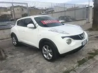 Usata Nissan Juke Tekna 110 CV (80 kW) 2011 Bianco SUV