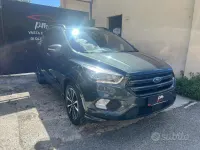 Usata Ford Kuga ST-Line 120 CV (88 kW) 2019 Grigio SUV