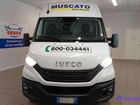 Usata Iveco Daily 136 CV (100 kW) 2022 Bianco Furgone