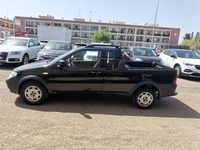 Usata Fiat Strada 84 CV (61 kW) 2010 Nero Pick-up