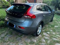 Usata Volvo V40 Inscription 120 CV (88 kW) 2017 Argento Berlina