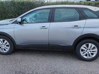 Usata Peugeot 3008 Business-Line 131 CV (96 kW) 2019 Argento SUV