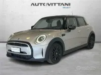 Usata Mini Cooper Essential 136 CV (100 kW) 2024 Grigio chiaro Utilitaria