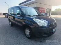 Usata Fiat Doblò 120 CV (88 kW) 2013 Bluazzurro Monovolume