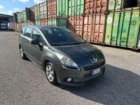 Usata Peugeot 5008 Premium 120 CV (88 kW) 2011 Grigio Monovolume