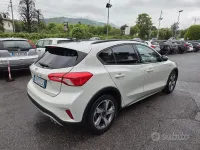 Usata Ford Focus Active 125 CV (91 kW) 2020 Bianco Berlina