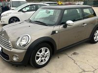 Begagnad Mini One D 90 HK (66 kW) 2013 Brun Halvkombi