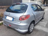 Usata Peugeot 206 68 CV (50 kW) 2008 Argento Berlina