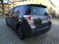 usata Toyota Verso 2.0 D Active 7 posti