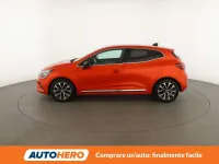 Usado Renault Clio V Techno 94 CV (69 kW) 2023 Naranja Utilitario