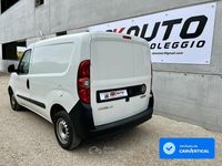 Usata Fiat Doblò Business 105 CV (77 kW) 2022 Bianco Monovolume