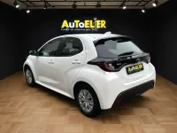 Ny Toyota Yaris Hybrid Active 116 HK (85 kW) 2026 Vit Sedan