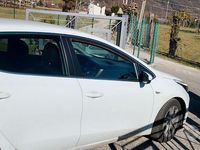 Begagnad Kia Ceed 110 HK (80 kW) 2013 Vit Halvkombi