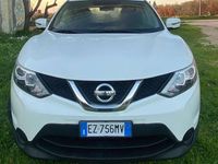 Usata Nissan Qashqai Tekna 110 CV (80 kW) 2015 Bianco SUV