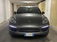 Usata Porsche Cayenne 245 CV (180 kW) 2011 Grigio SUV