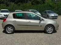 Usata Renault Clio III Dynamique 75 CV (55 kW) 2008 Bronzo Berlina