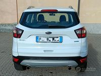 Usata Ford Kuga Titanium 120 CV (88 kW) 2018 Bianco SUV