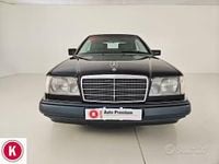 Usata Mercedes E200 136 CV (100 kW) 1996 Blu/azzurro Cabrio