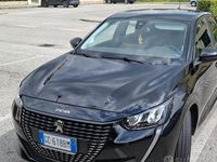 Usata Peugeot 208 75 CV (55 kW) 2020 Nero Utilitaria