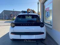 Nuova Lancia Ypsilon 101 CV (74 kW) 2026 Bianco Utilitaria