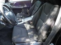 Usata Volvo XC60 Kinetic 190 CV (139 kW) 2015 Nero SUV