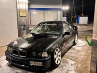 usata BMW 318 318i 4 porte