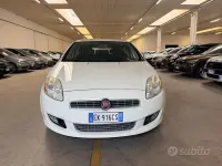 Usata Fiat Bravo Dynamic 120 CV (88 kW) 2011 Bianco Utilitaria