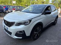 Usata Peugeot 3008 Business-Line 120 CV (88 kW) 2018 Bianco SUV