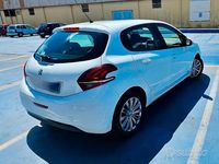 Usata Peugeot 208 Allure 92 CV (67 kW) 2018 Bianco Utilitaria