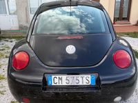 Usata VW New Beetle 101 CV (74 kW) 2004 Nero Utilitaria