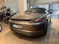 Usata Porsche 718 Boxster 300 CV (220 kW) 2017 Grigio Cabrio