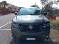 Käytetty Fiat Freemont Lounge 170 HP (125 kW) 2015 Harmaa Katumaasturi