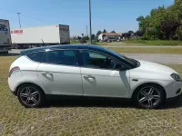 Usata Lancia Delta 120 CV (88 kW) 2012 Bianco Utilitaria