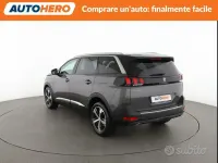 Usata Peugeot 5008 Allure 177 CV (130 kW) 2023 Grigio SUV