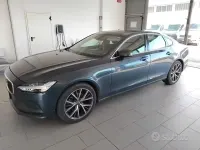 Usata Volvo S90 150 CV (110 kW) 2018 Blu Berlina