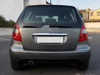 Usata Mercedes A180 Avantgarde 109 CV (80 kW) 2010 Grigio Berlina