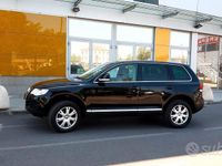 Usata VW Touareg 174 CV (127 kW) 2007 Nero SUV