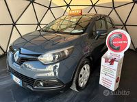 Usata Renault Captur Intens 90 CV (66 kW) 2016 Grigio SUV