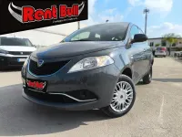Usata Lancia Ypsilon 85 CV (62 kW) 2016 Grigio Utilitaria