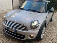 Usata Mini Cooper D 111 CV (81 kW) 2011 Argento Utilitaria