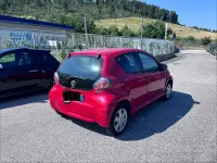 Usata Toyota Aygo Sol 68 CV (50 kW) 2009 Rosso Utilitaria