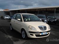 Usata Lancia Ypsilon 60 CV (44 kW) 2004 Beige Utilitaria