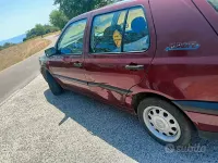 Usata VW Golf III 75 CV (55 kW) 1994 Rosso Berlina